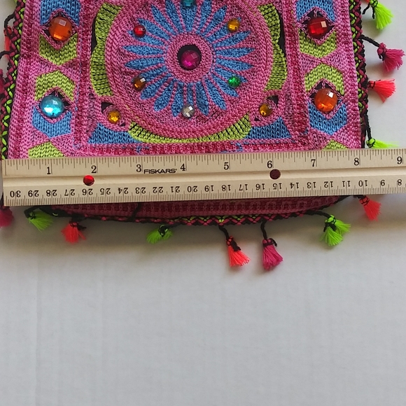 Indian embroidered crossbody purse - Picture 6 of 9